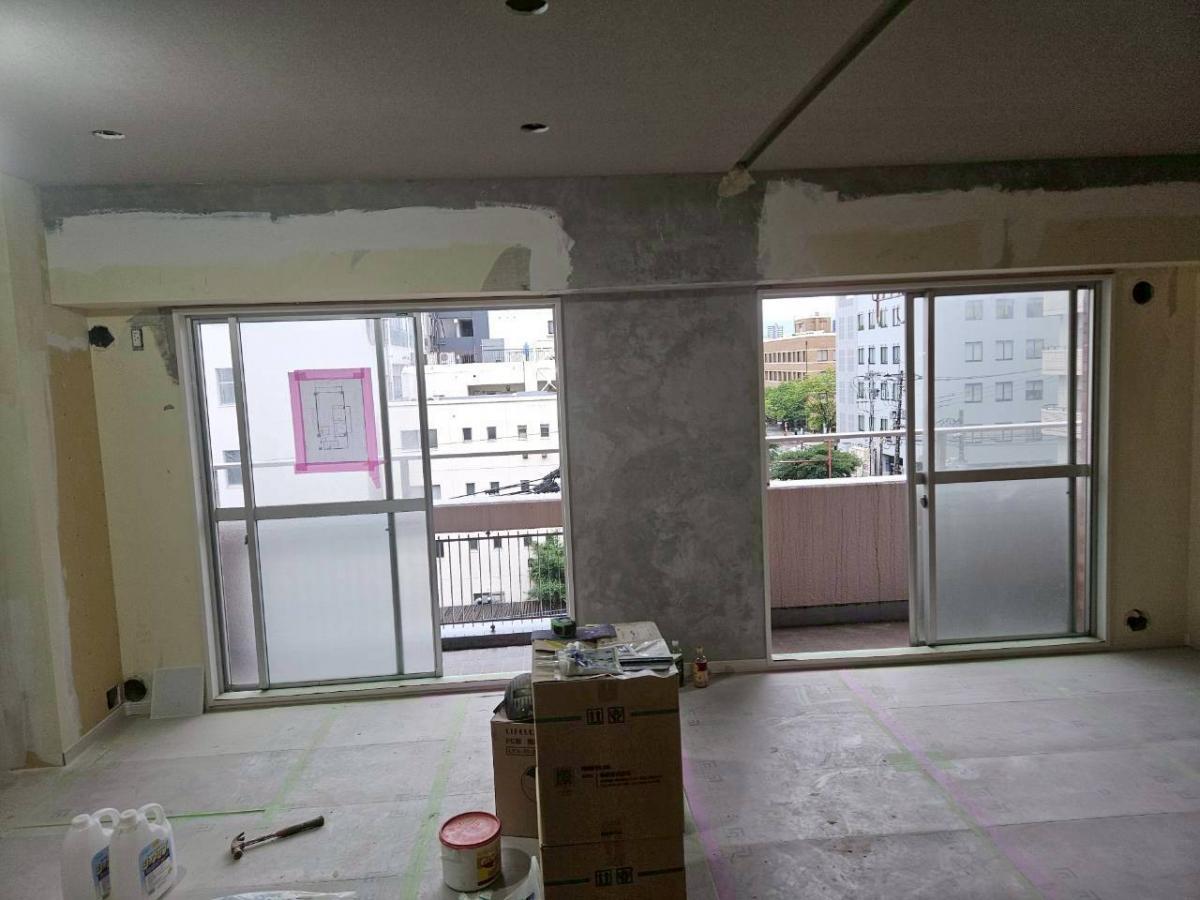 S様邸マンション　クロス工事